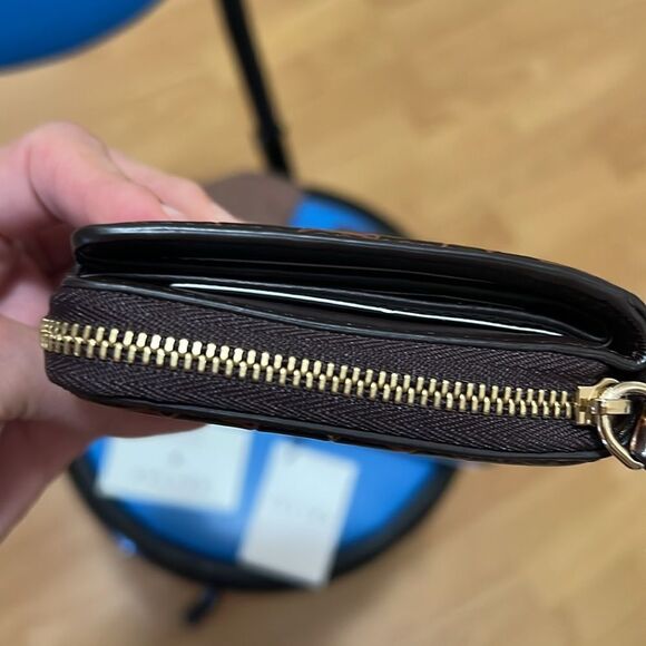 Celineāmacadamāembossedāwallet - Picture 7 of 10